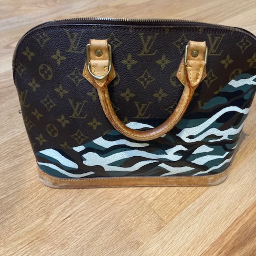Authentic Louis Vuitton ALMA Painted CAMO Monogram